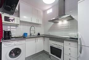 Luminous Flat in Great Location