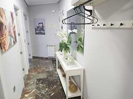 Bonito Apartamento en Centro Ciudad con Garaje