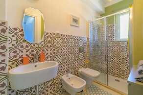 Casa Farlisa Ancient Baglio With Pool and Jacuzzi