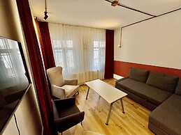 Galata Port Flats Chakra 1