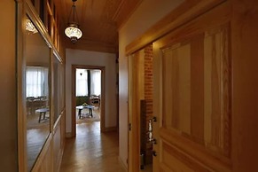 401 Old City Brand New Spacious With Balcony
