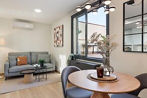 Rambla Paris Attic Apartment