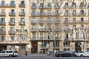 Rambla Paris Attic Apartment