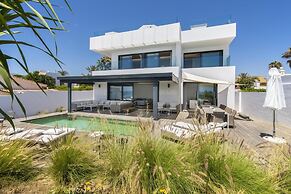 Villa Frontline Beach Costabella - Marbella
