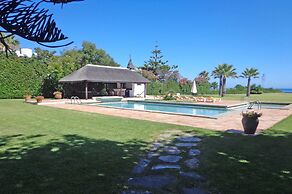 Amazing Beachfront Villa Heated Pool Marbella