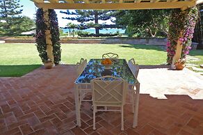 Amazing Beachfront Villa Heated Pool Marbella