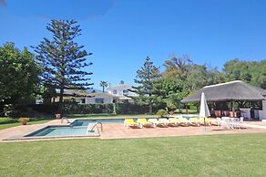 Amazing Beachfront Villa Heated Pool Marbella