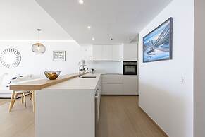 Stunning Seafront Apartment in Carvajal Beach
