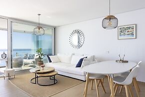 Stunning Seafront Apartment in Carvajal Beach