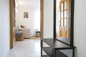 Beachfront Apartment With Seaview Terrace