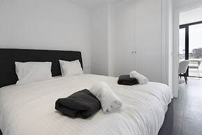 Modern Luxury Suite With Terrace in Higueron