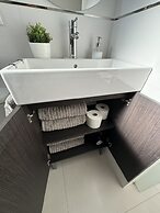 Peaceful Studio Apartment With Amazing Views