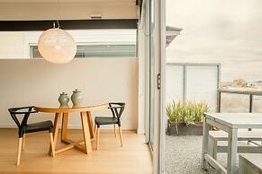 Aquabelle Six - the Perfect Rye Couples Retreat
