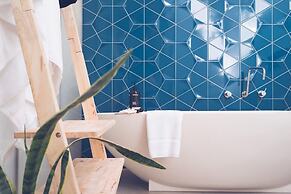 Aquabelle Six - the Perfect Rye Couples Retreat