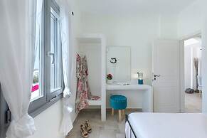 Hemera Holiday Home Villa on Santorini