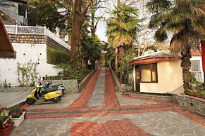 Bliss & Co Manor Mussoorie