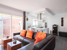 Sunny Apartment 3 Blocks to the Beach