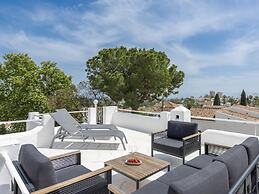 Contemporary new Apartment With 2 Terraces