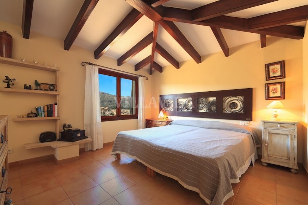 Can Coste by Vida Villas Private Pool Mountain Views Walk to Town
