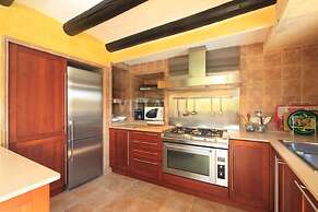 Can Coste by Vida Villas Private Pool Mountain Views Walk to Town