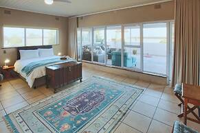 Tasties' Langebaan 8 Sleeper
