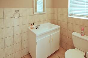 Tasties' Langebaan 8 Sleeper