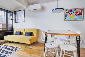 Marais Area - Outdoor Patio - A/C - 2bdr
