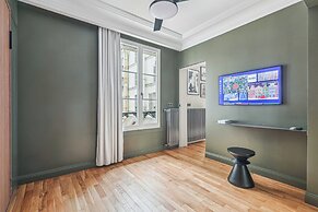 Magnificent Flat - 2br/6p - Champs Elysees