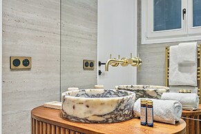 Magnificent Flat - 2br/6p - Champs Elysees