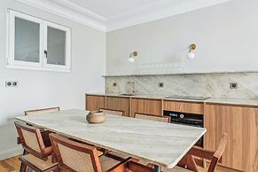Magnificent Flat - 2br/6p - Champs Elysees