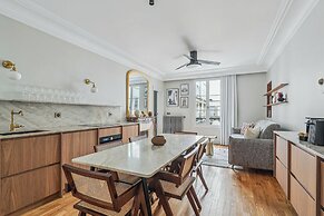 Magnificent Flat - 2br/6p - Champs Elysees