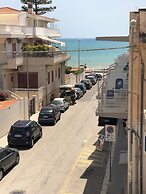 Il Mare a Pochi Passi