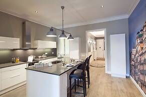 Catalunya Palace Apartment