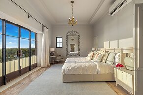 Grand Villa del Mar
