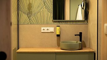 Qazris Suites