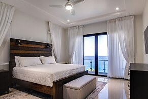 Luxury Oceanfront Villa Fully Staffed