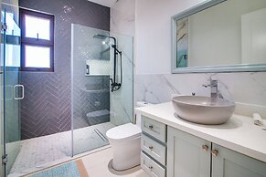 Luxury Oceanfront Villa Fully Staffed