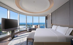 Crowne Plaza Weihai Binhai by IHG