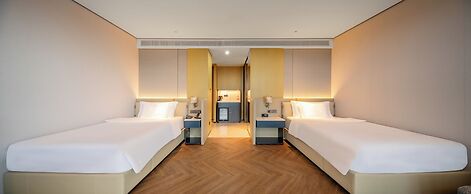Crowne Plaza Weihai Binhai by IHG