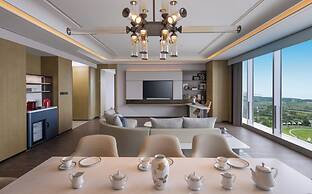 Crowne Plaza Weihai Binhai by IHG