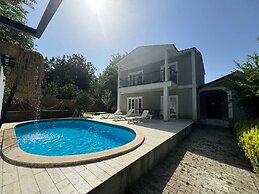 Bizim Konak