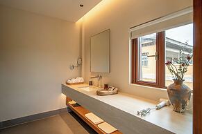 La Danse Sacree Hotel