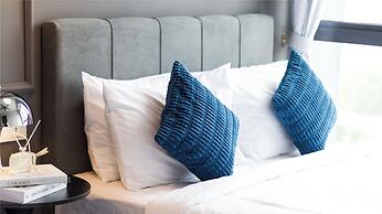 KIP Core Soho Suite by Five Senses