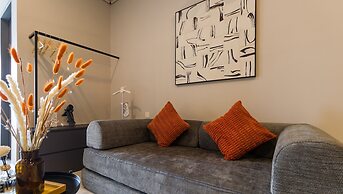 KIP Core Soho Suite by Five Senses