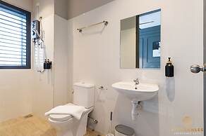 KIP Core Soho Suite by Five Senses