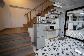 Pratunam Family House 2