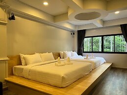 Pratunam Family House 2