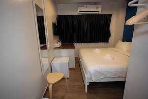Pratunam Family House 2