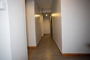 Pratunam Family House 2