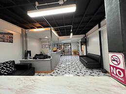 Pratunam Family House 2